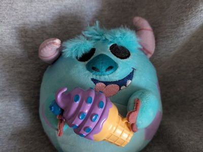 ZURU Disney Snackle Sully