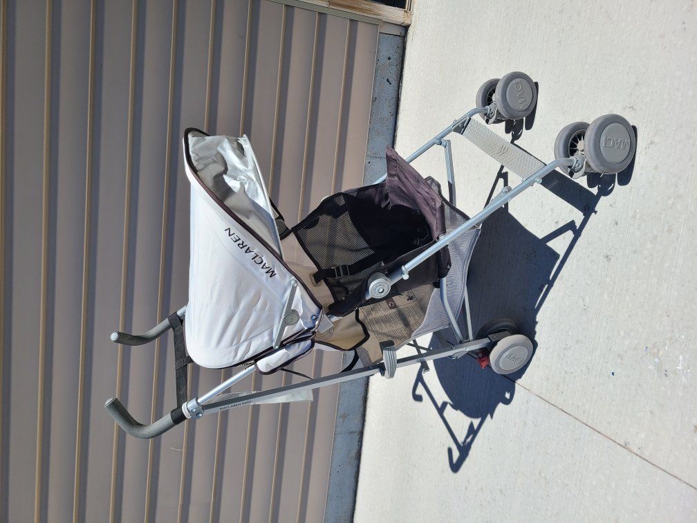 Maclaren Volo stroller