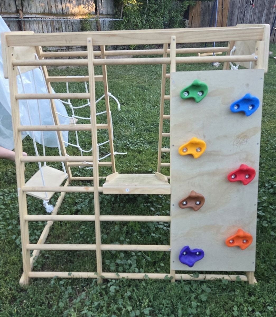 indoor jungle gym
