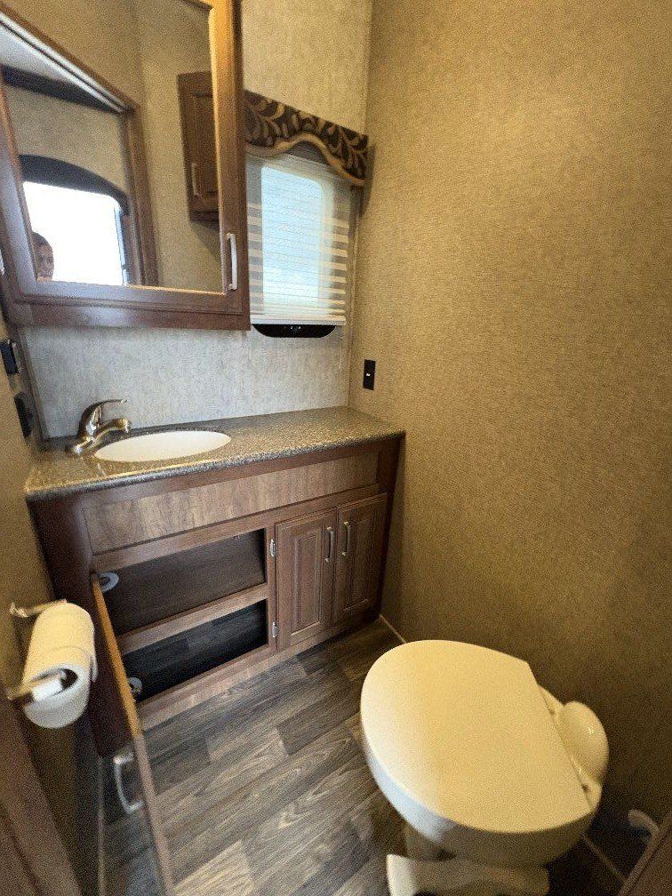 Fifthwheel Trailer