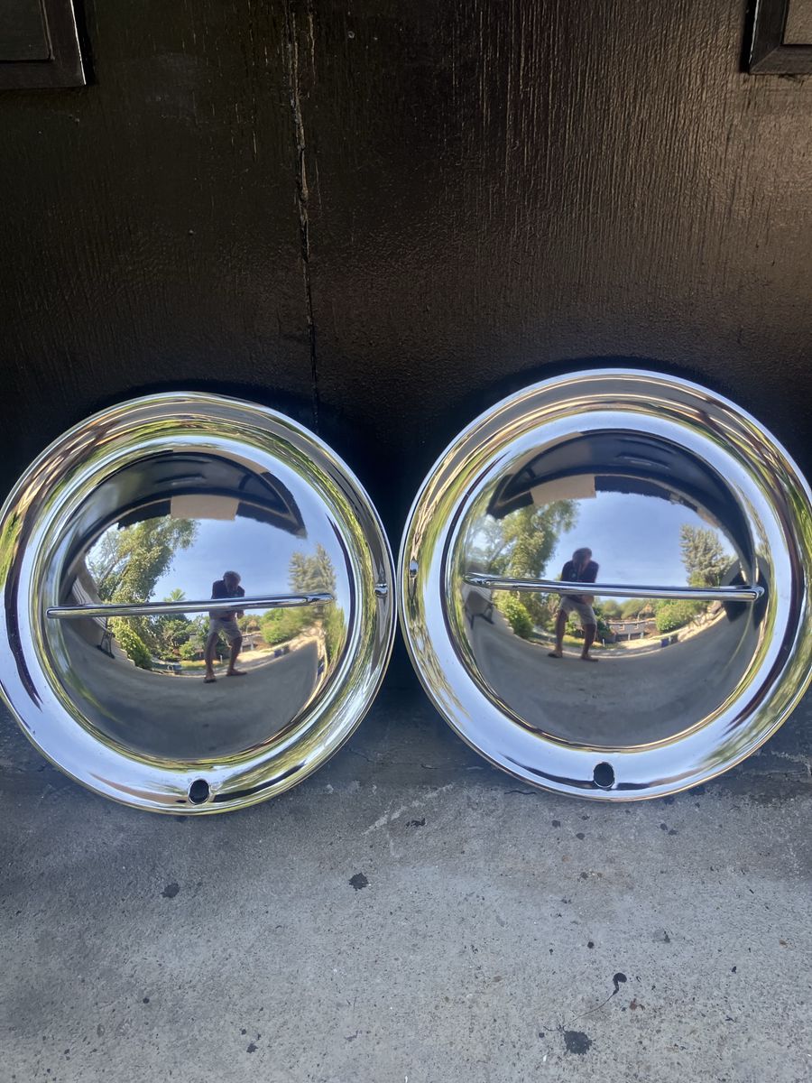 car hub caps