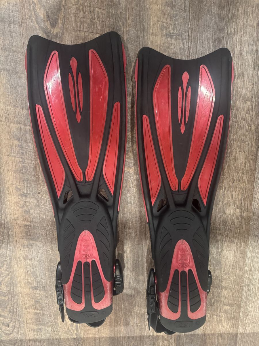 TUSA Solla Black/Red Open Heel Scuba Diving Fins w/ Heel Straps, Sz L-XL