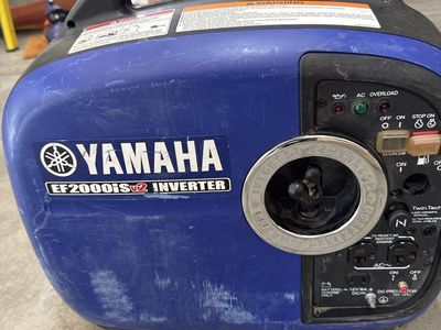 Yamaha EF2000iS Inverter Generator - 1600W, 80cc, Gasoline, Portable