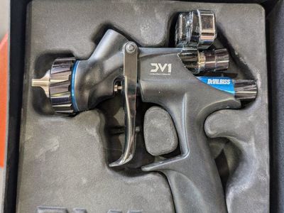 Paint gun DeVilbiss DV1-B Plus HVLP Spray Gun with DV1 Smart Repair Digital Gauge Kit