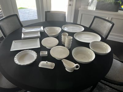 Ultimate White Ceramic Entertaining & Serving Set-31 Pieces! (Platters, Bowls, Pie Dish...$450+ New)