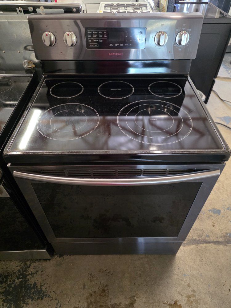 Samsung black stainless electric stove (read description)