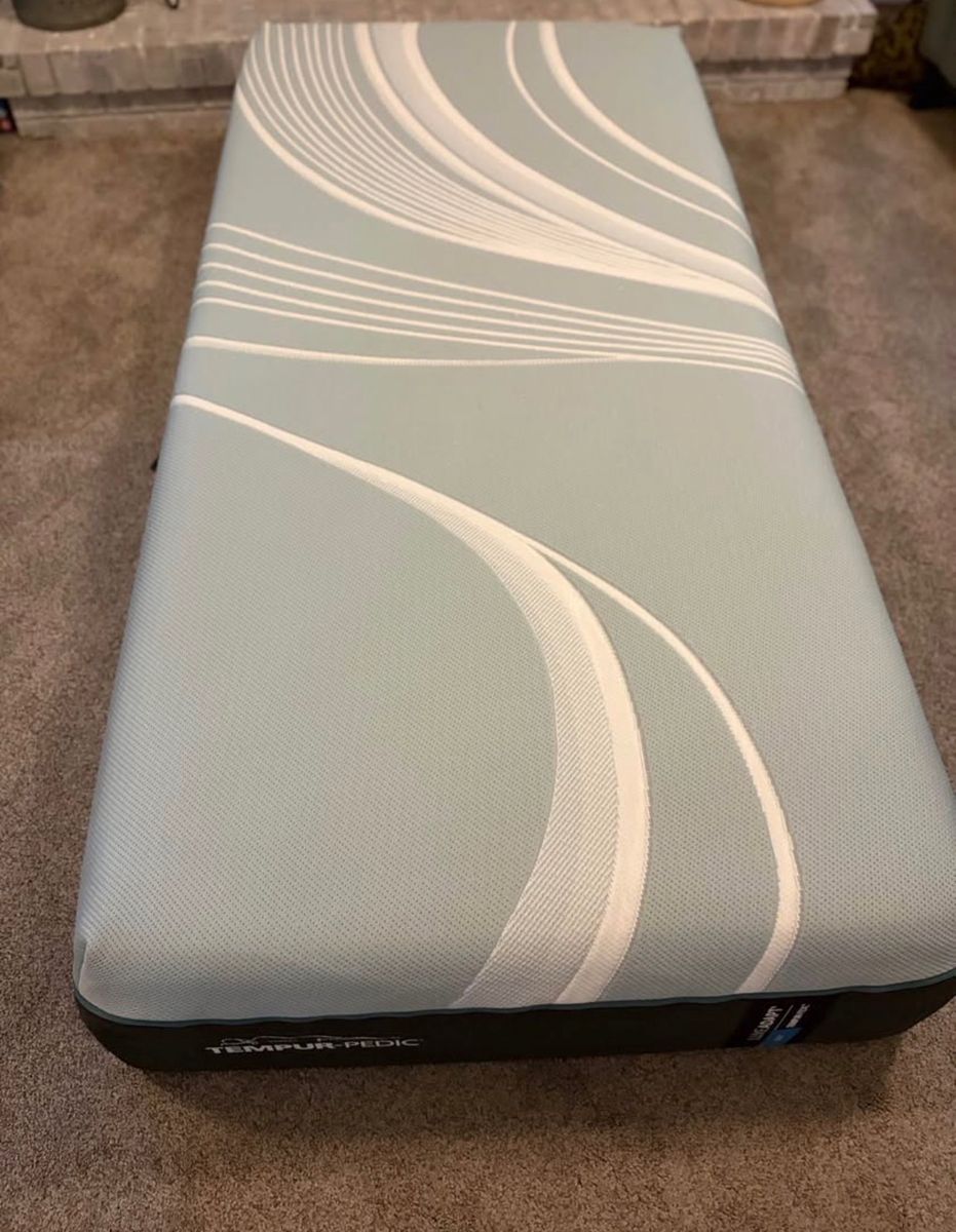 Tempur-pedic Luxe Adapt Twin Long