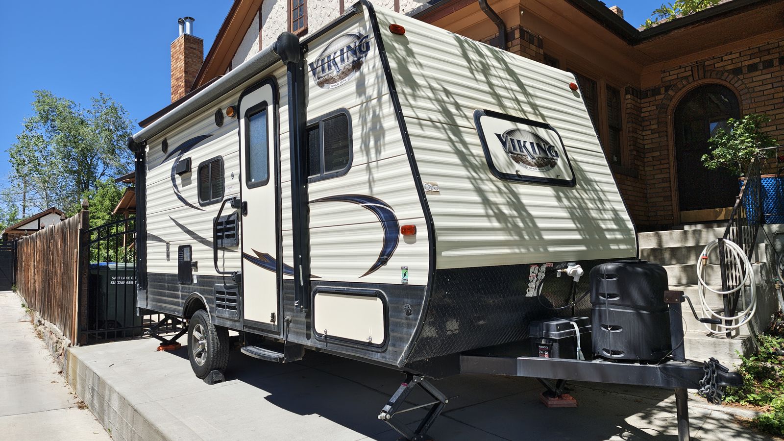 Travel Trailer Viking 17BH
