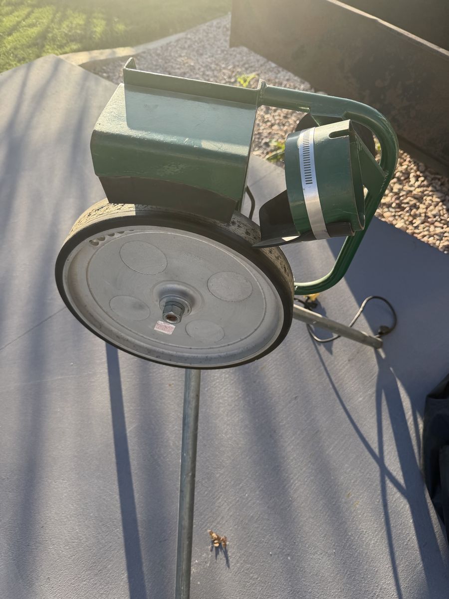 Atec Casey 2 Pitching Machine