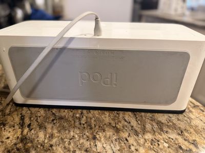 Apple iPod Hi-Fi Dock Speaker