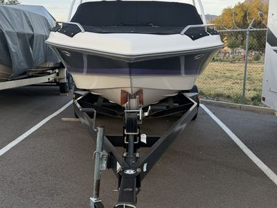 1999 Tige 22V Wakeboard Boat – V drive Solid Motor