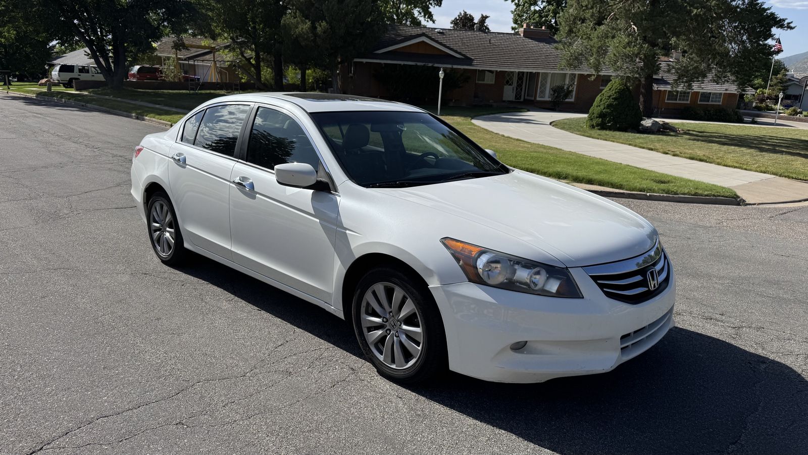 2012 Honda Accord EX-L V6 w/Navi