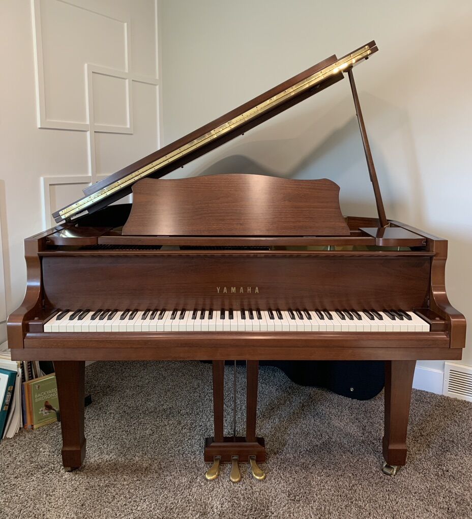Yahama Baby Grand Piano G1, 5'3