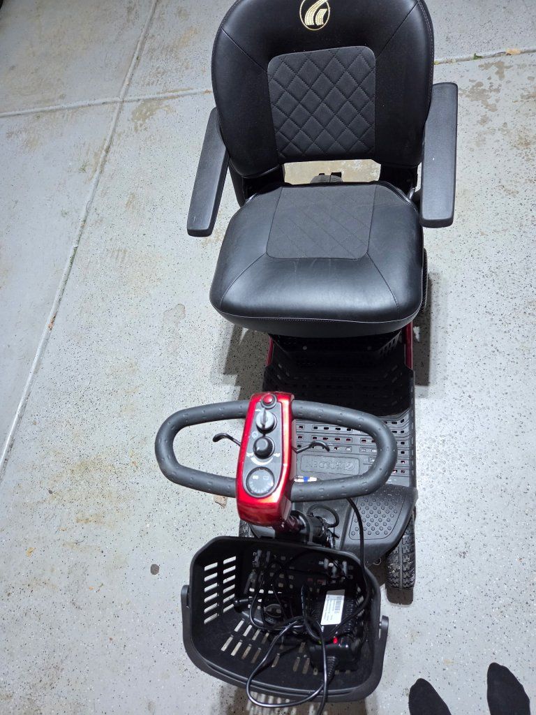 liteRider 4 wheel mobility scooter by Golden