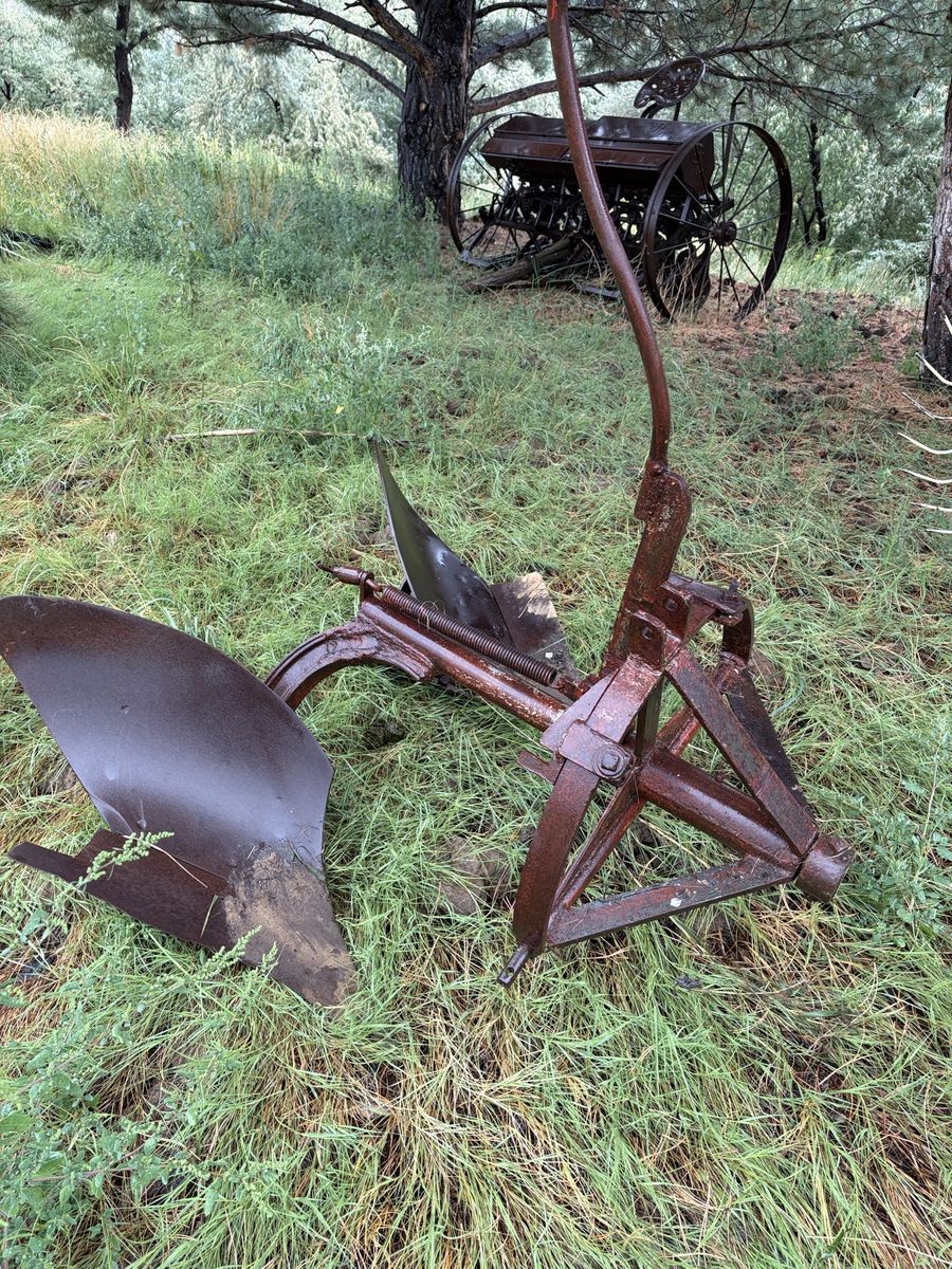 Main image 3