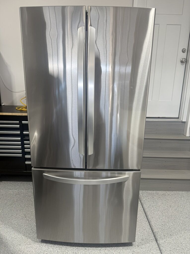 33 In. 25 cu. Ft, LG French Door Refrigerator