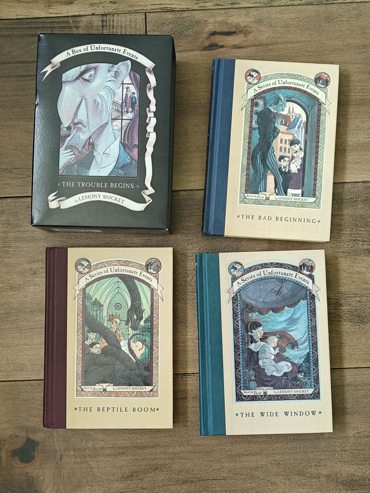 Books - box set (books 1-3) - A Series of Unfortunate Events