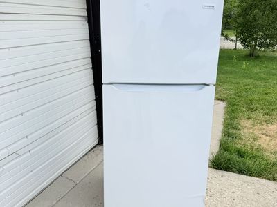 BRAND NEW FRIGIDAIRE