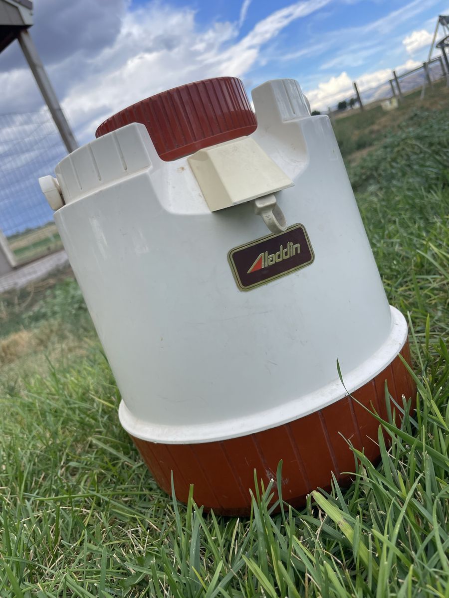 Vintage Aladdin Insulated Beverage Dispenser 