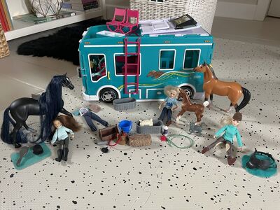 Kids Breyer Horse Cruiser Bundle