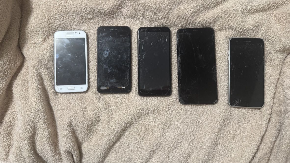 Lot of 5 Phones