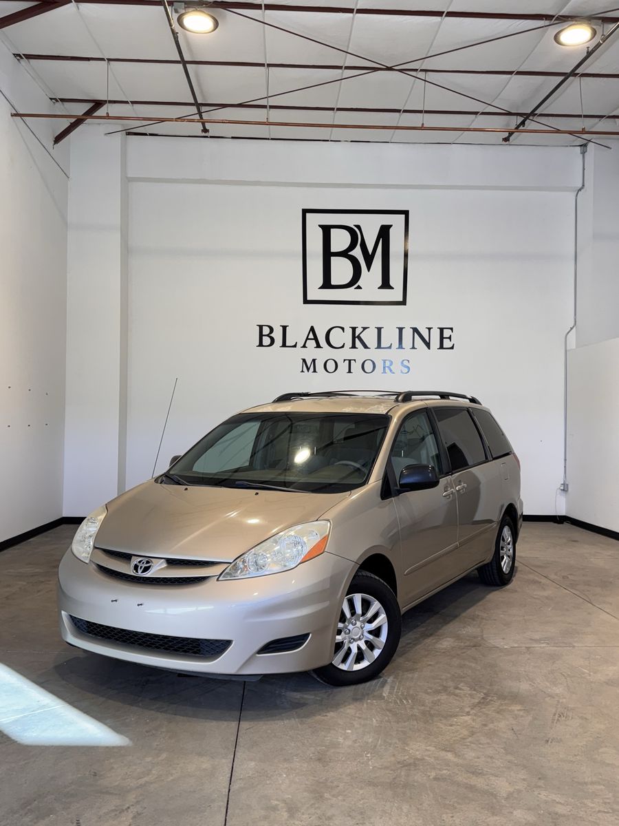2008 Toyota Sienna LE 7-Passenger