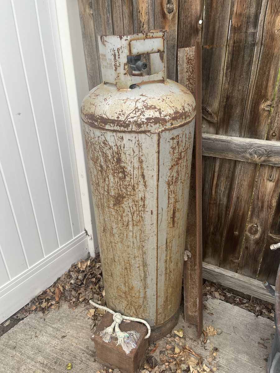 Propane tank