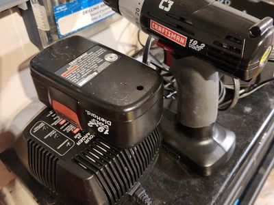 Craftsman C3 19.2V Cordless Drill with Battery and Charger