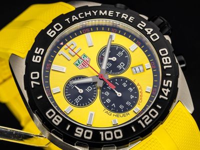 TAG Heuer Formula 1 Chronograph Yellow Dial Full Set – CAZ101AM.FT8054 – Like New