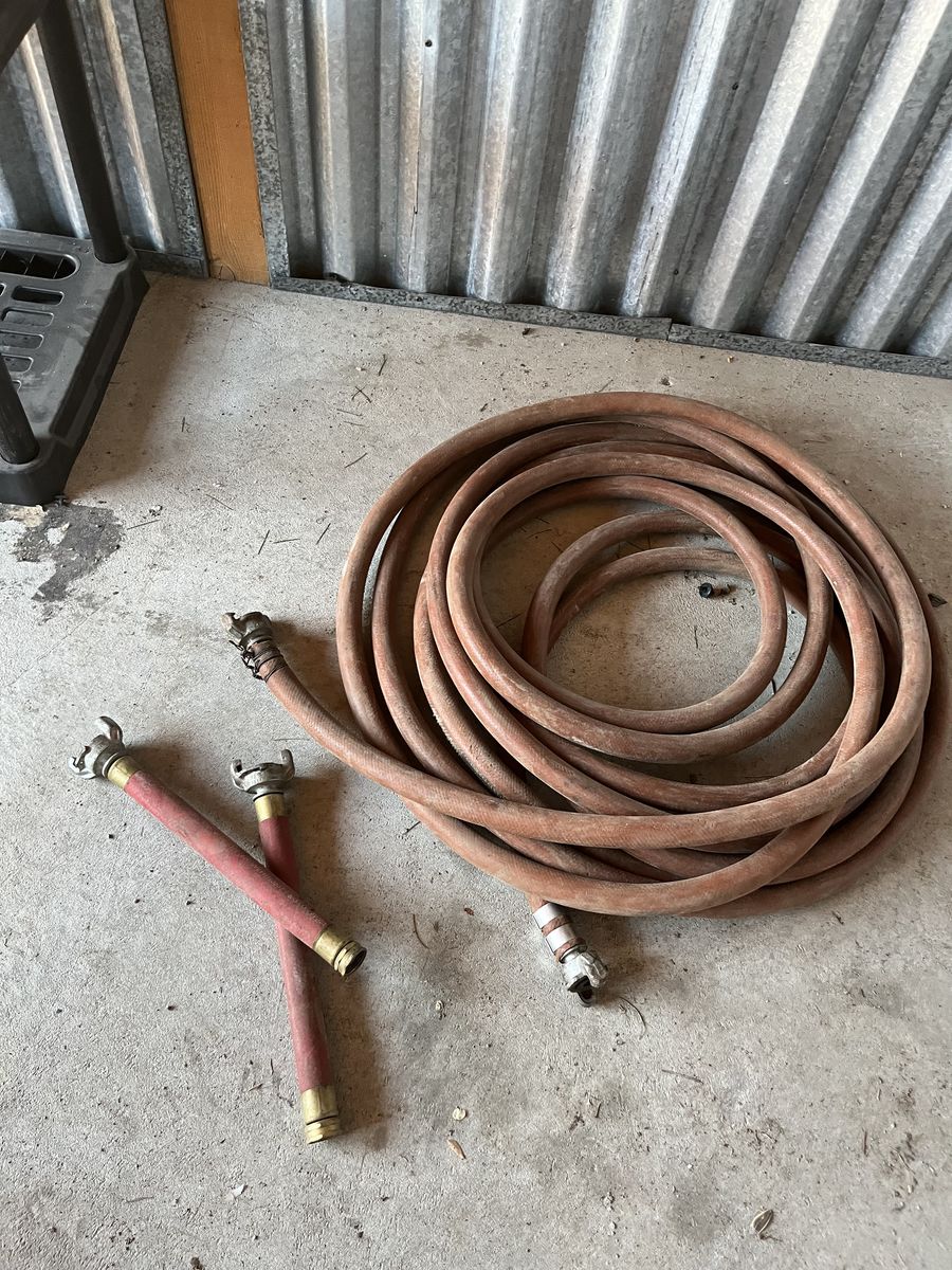 50’ of compressor hose w/attachments