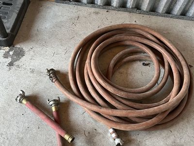 50’ of compressor hose w/attachments