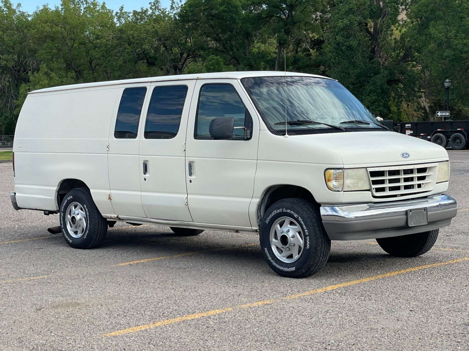 1995 Ford E-350 XL