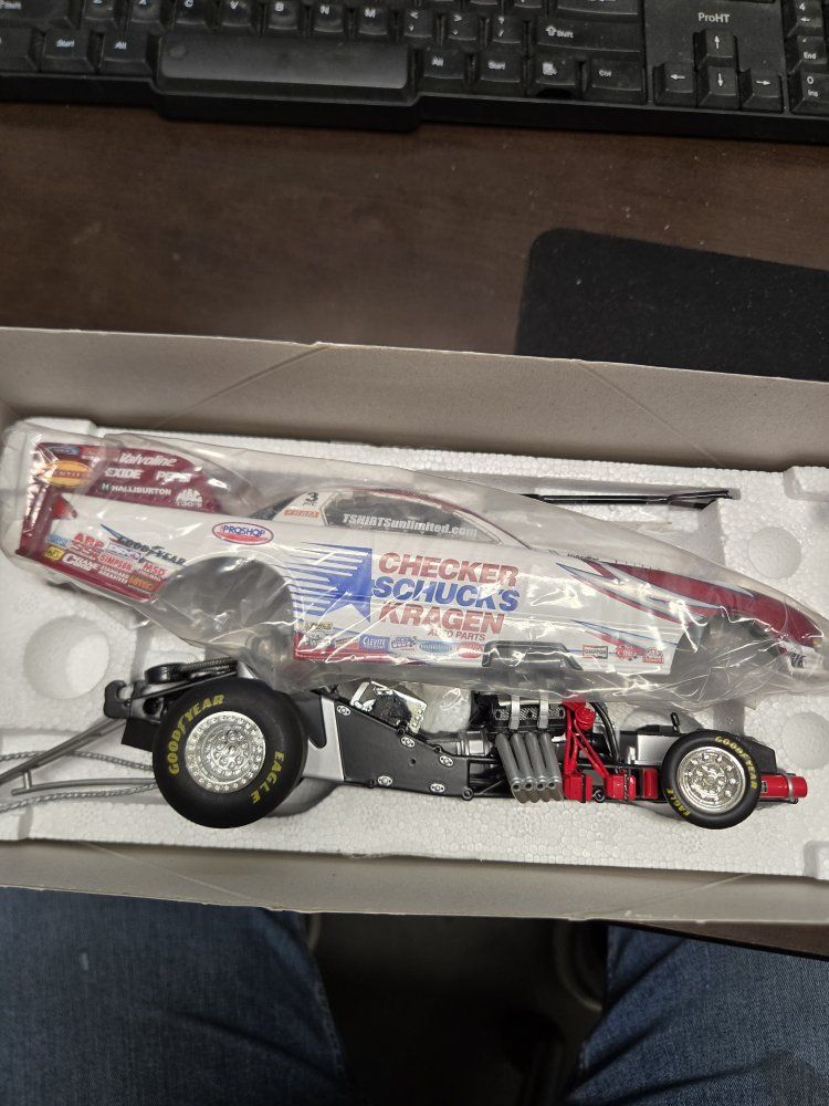 Checker Schuck's Kragen Funny Car Diecast Model 1:24 Scale