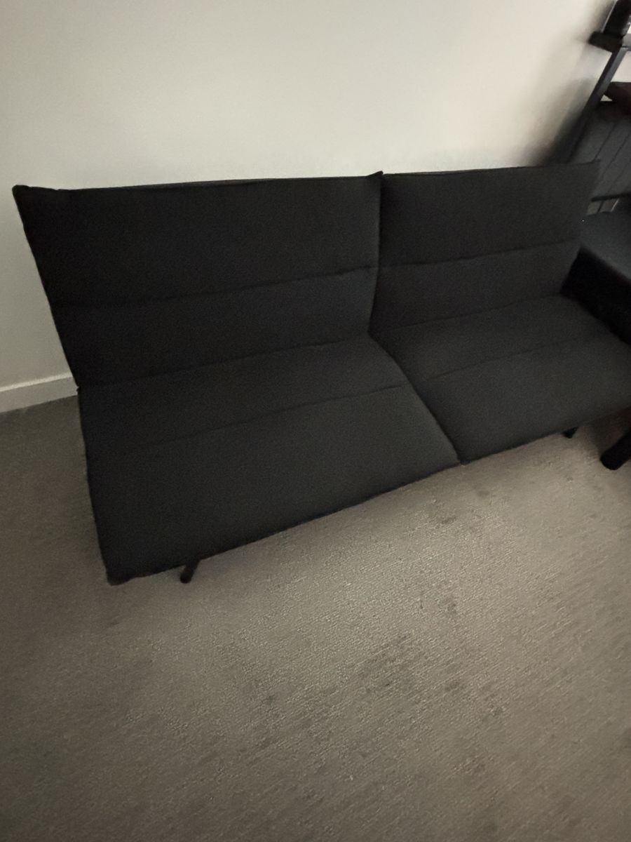 Black Futon