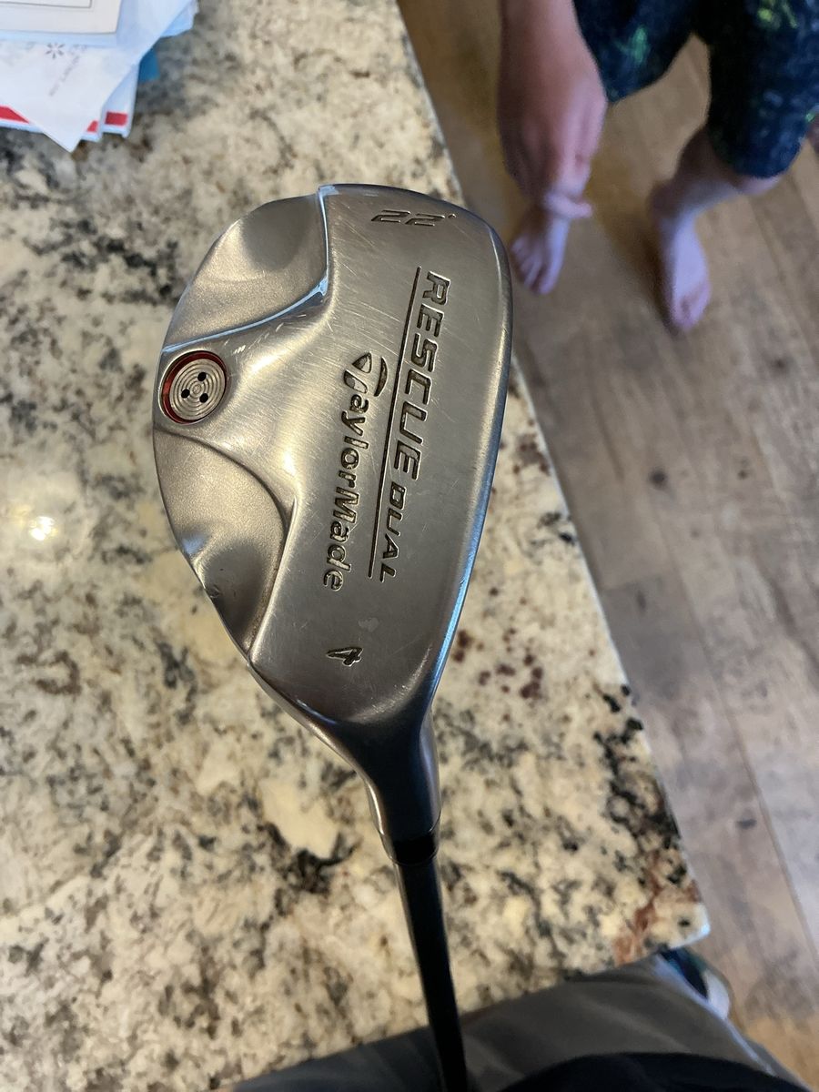 TaylorMade Rescue Dual 4-Hybrid Golf Club 22° Right Handed