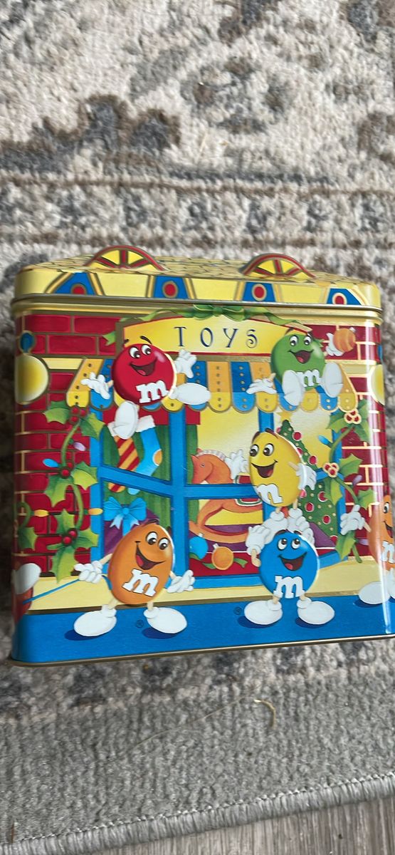 Christmas M&M Tin Number 03 Canister Series 1996 Collectible Village M & M