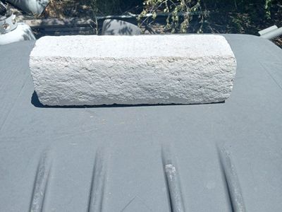 4"-4"-16" white slump block