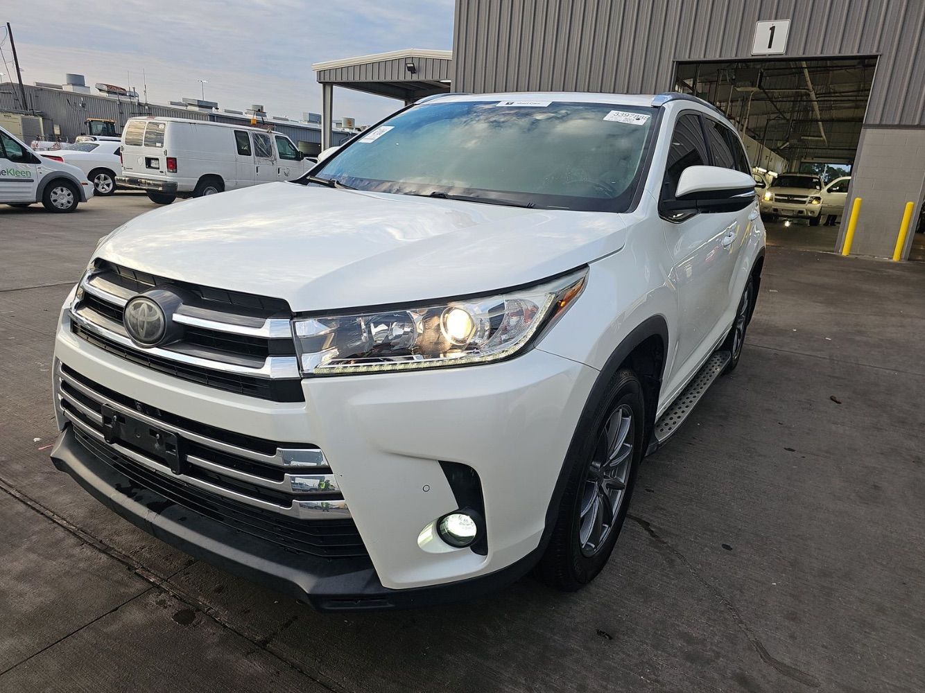 2019 Toyota Highlander Limited Platinum