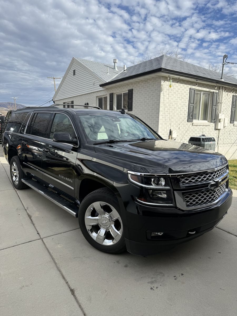 2017 Chevrolet Suburban LT