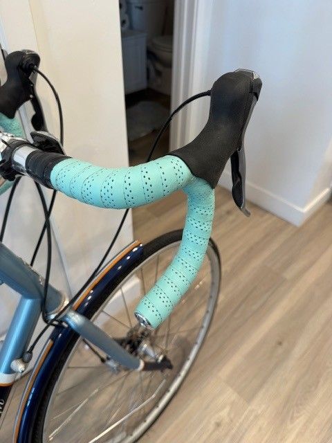 Men's Custom 56 cm Raleigh Clubman bike in Great condition