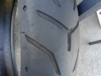 * 130/60B19 Front Motorcycle Tire *