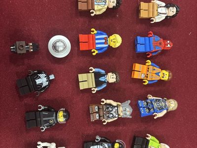 Lego minifig lot