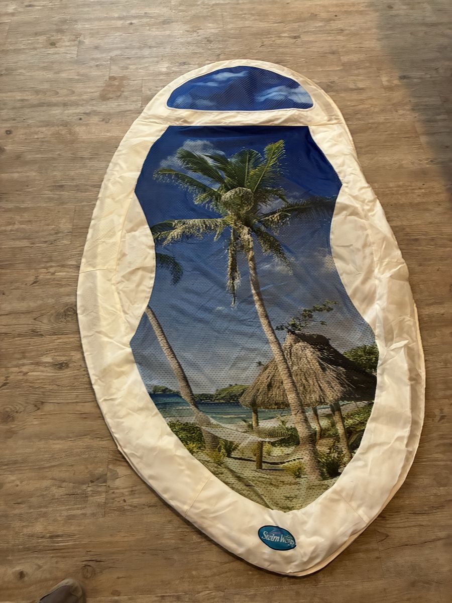 Main image 6