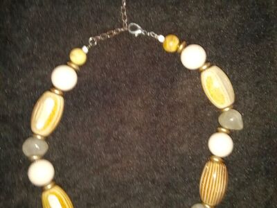 Butterscotch bead sparkle choker necklace