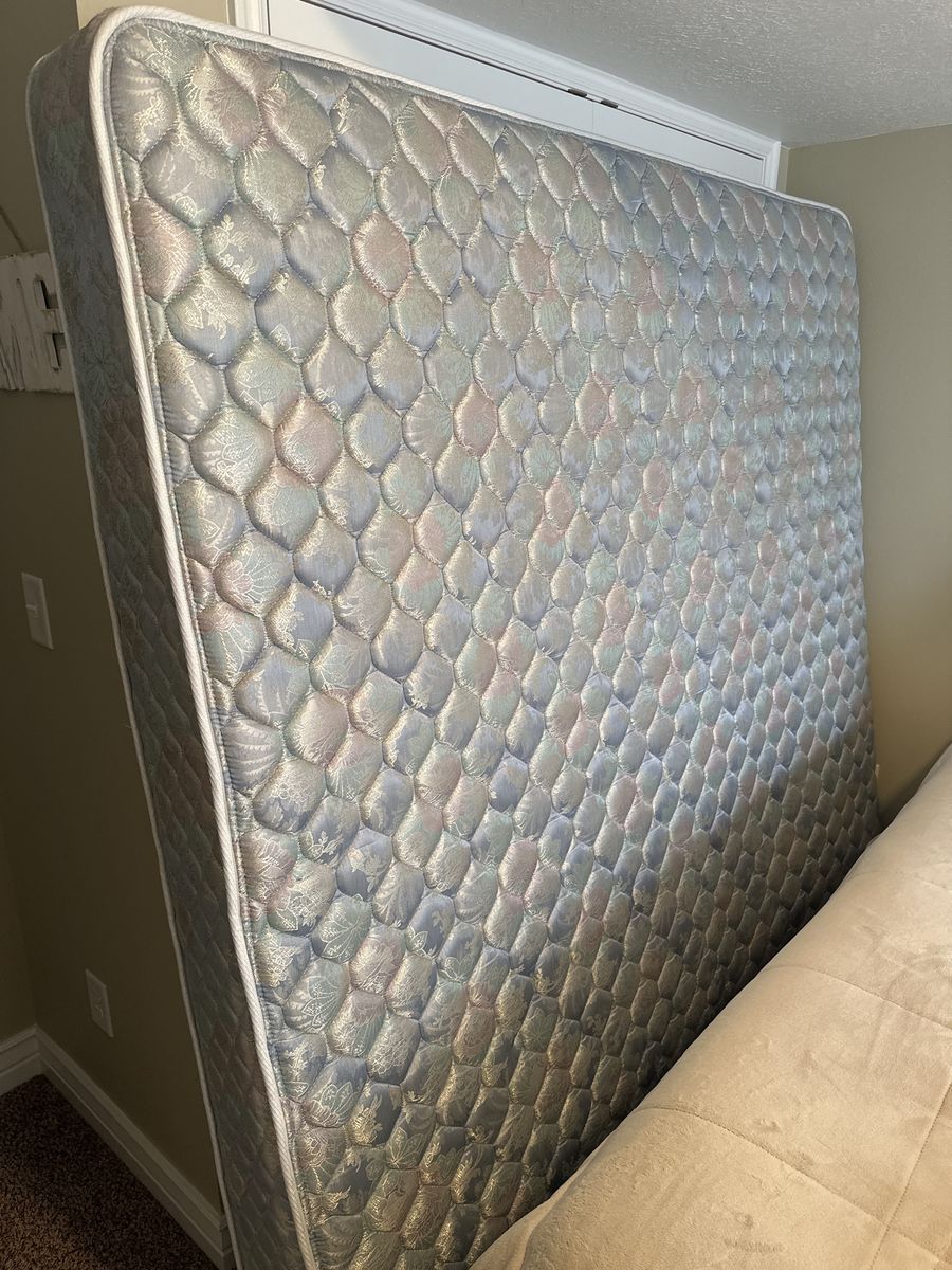 Free King size matress