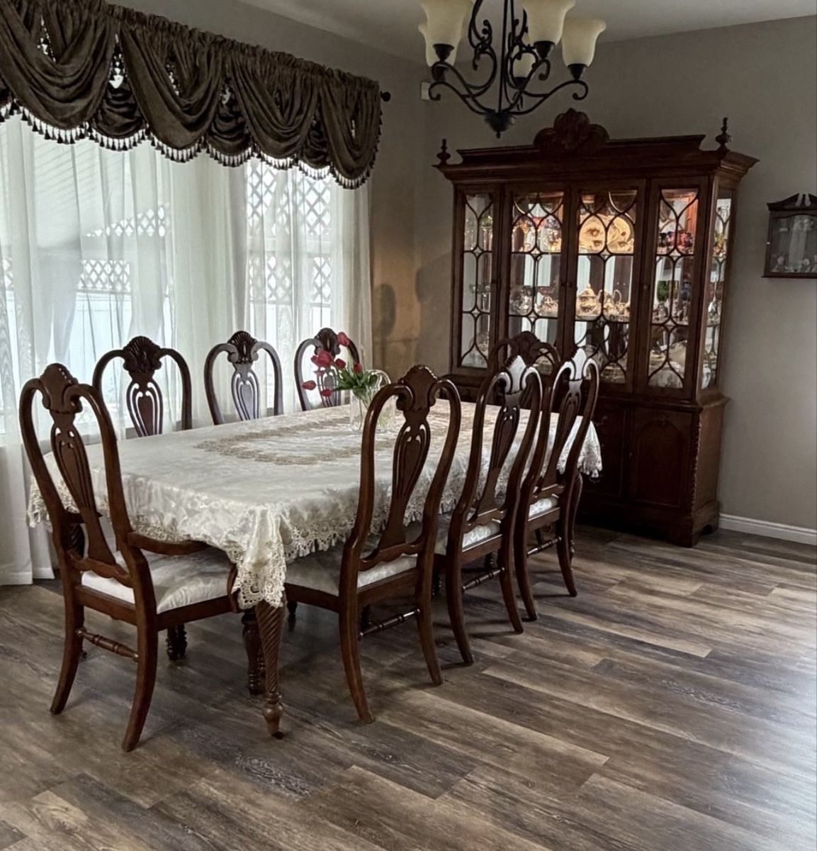 Traditional Dark Wood Dining Table Set with 8 Chairs