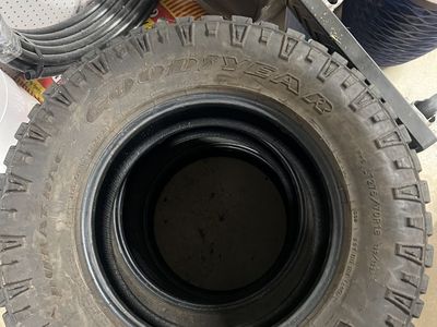 Goodyear Wrangler LT 275/70 R18