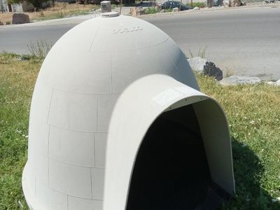 XL Classic Petmate Dogloo Igloo-Style Large Outdoor Dog House