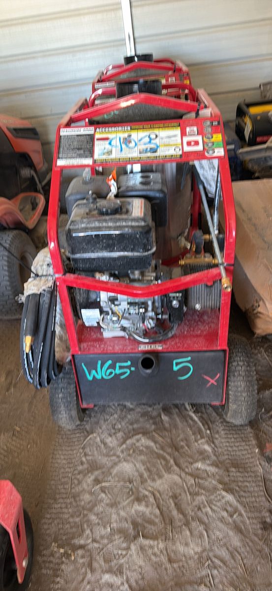 Heated pressure washer
