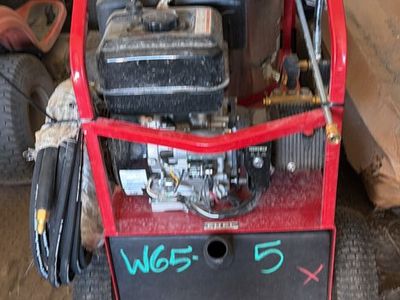 Heated pressure washer